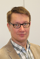 Omakotiliiton järjestöpäällikkö Sami Toivanen.